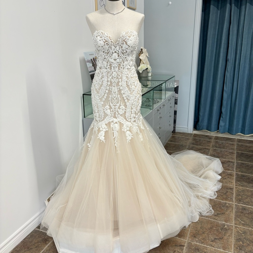 Enzoani Octavia wedding dress